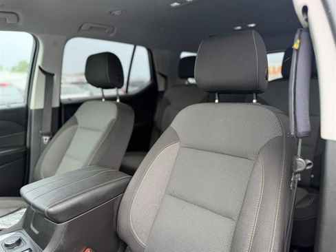 Used 2018 Chevrolet Traverse LT FWD image 9