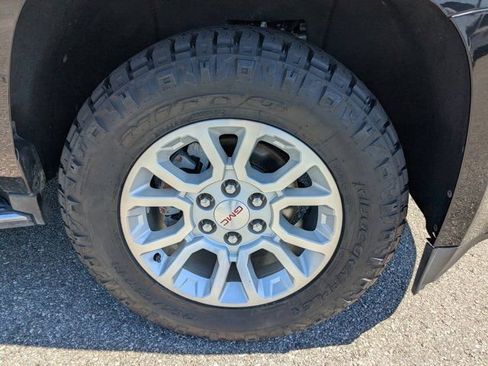 Used 2019 GMC Yukon SLT RWD image 11