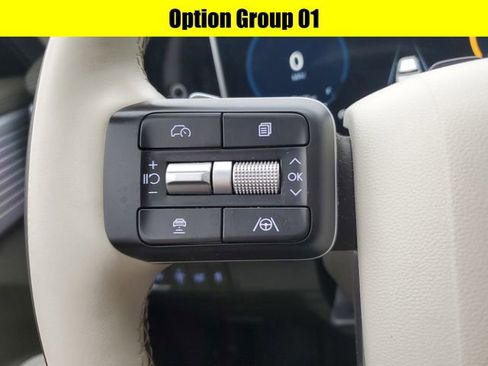 Used 2024 Hyundai Santa Fe Calligraphy image 11