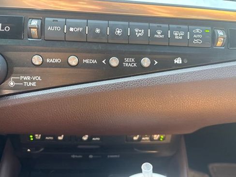 Used 2020 Lexus ES 350 w/ Premium Package FWD image 12