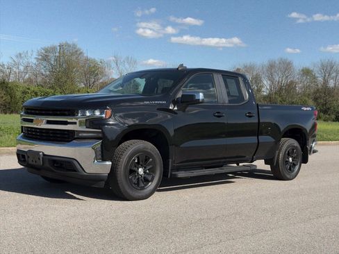 Used 2020 Chevrolet Silverado 1500 LT w/ Trailering Package image 35