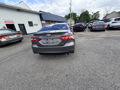 Used 2021 Toyota Camry LE image 22