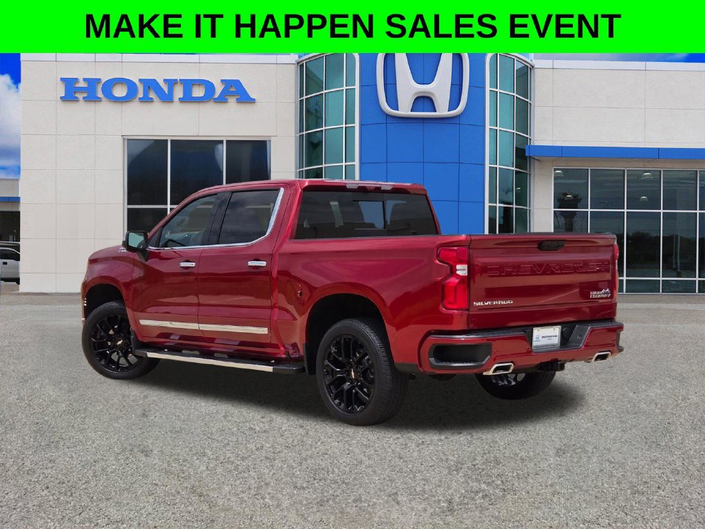 Used 2025 Chevrolet Silverado 1500 High Country w/ Technology Package AWD/4WD image 5
