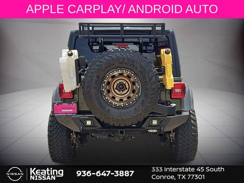 Used 2022 Jeep Wrangler Unlimited Rubicon w/ Steel Bumper Group AWD/4WD image 7