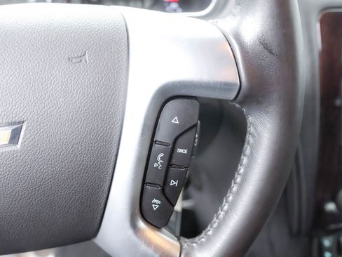 Used 2015 Chevrolet Traverse LT image 16
