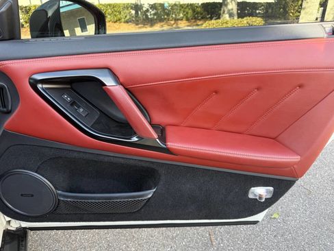 Used 2016 Nissan GT-R Premium image 20