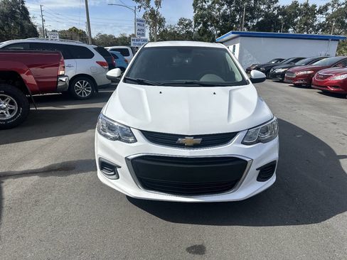 Used 2017 Chevrolet Sonic LT image 2