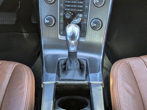 Used 2013 Volvo S60 T5 image 19