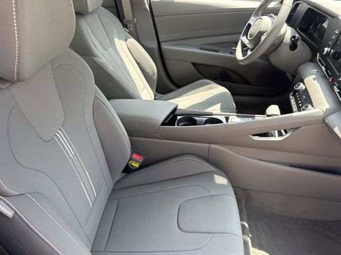 New 2026 Hyundai Elantra SEL Sport Premium FWD image 25