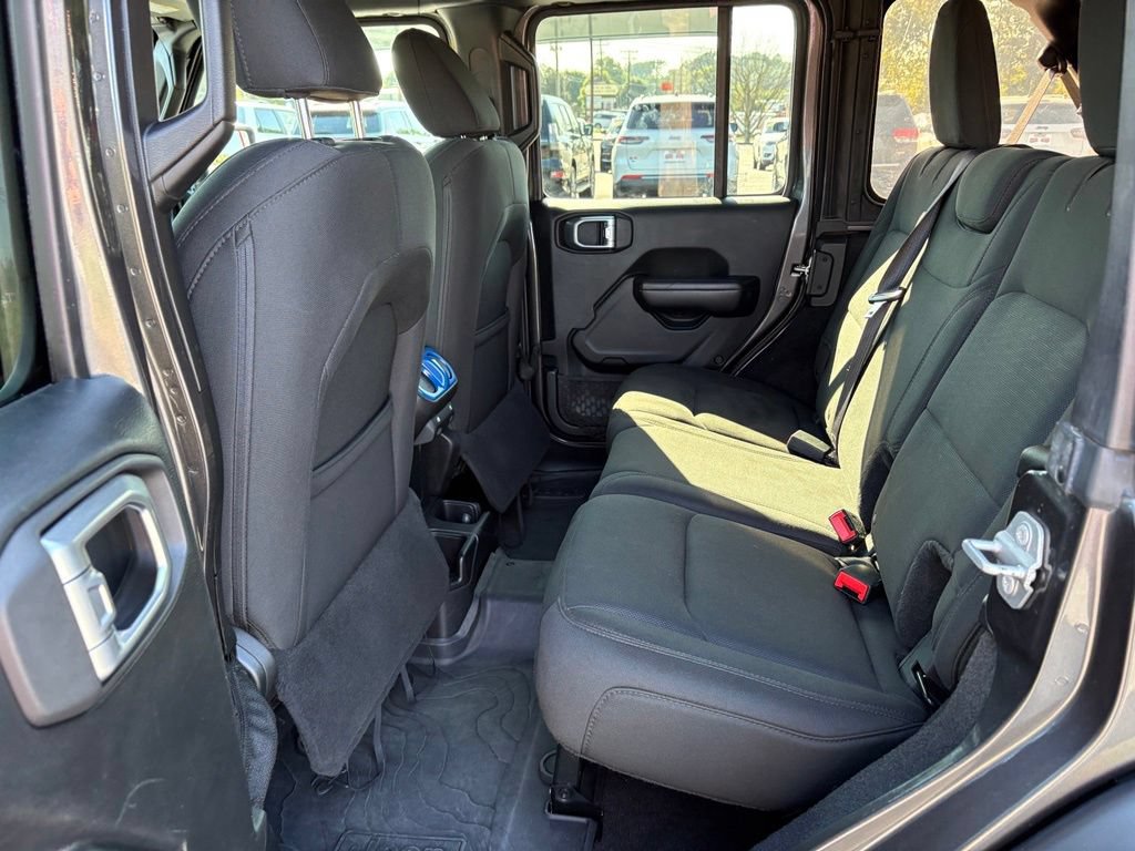 Used 2018 Jeep Wrangler Unlimited Sport S AWD/4WD image 21