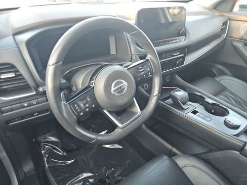 Certified 2021 Nissan Rogue Platinum image 6