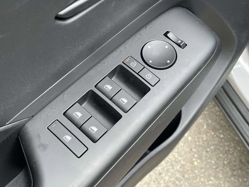 New 2026 Hyundai Kona SE AWD/4WD image 15
