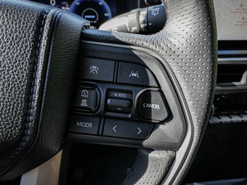 Used 2025 Toyota 4Runner Limited image 20