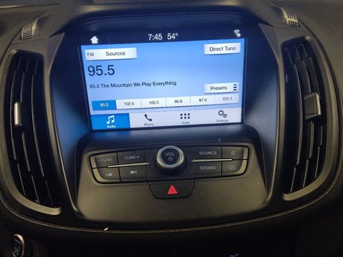 Used 2019 Ford Escape SE FWD image 25