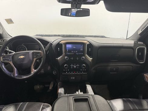 Used 2021 Chevrolet Silverado 2500 High Country w/ Z71 Off-Road Package image 4