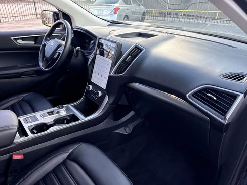 Used 2022 Ford Edge SEL image 22