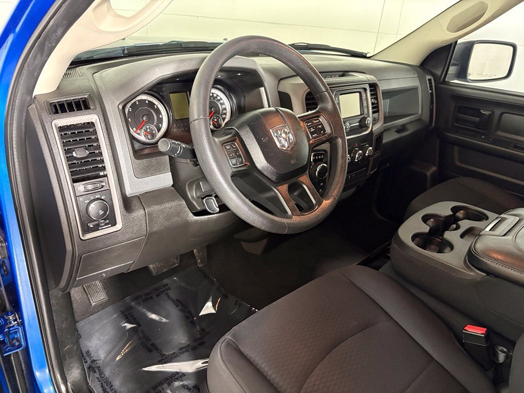 Used 2019 RAM 1500 Express w/ Express Value Package AWD/4WD image 16
