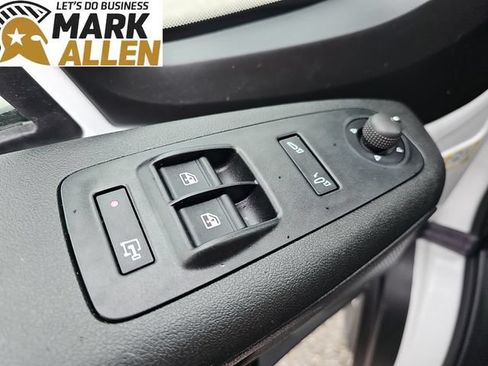 Used 2025 RAM ProMaster 2500 w/ Convenience Group FWD image 22
