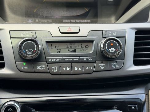 Used 2015 Honda Odyssey EX-L image 24