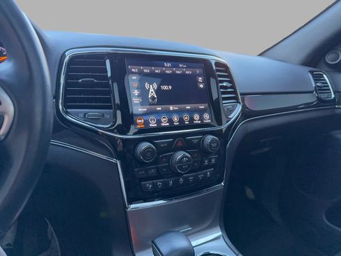 Used 2019 Jeep Grand Cherokee Trailhawk w/ Trailhawk Luxury Group AWD/4WD image 20