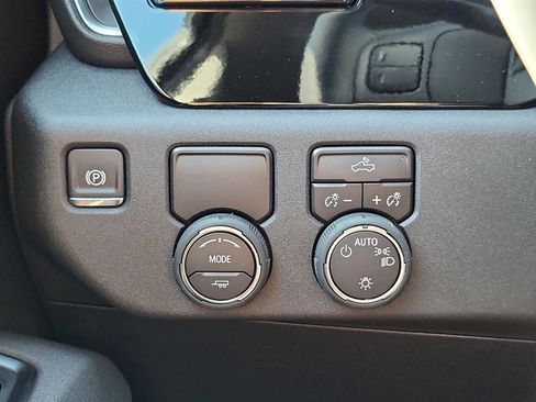 New 2025 Chevrolet Silverado 1500 LT w/ Protection Package image 17