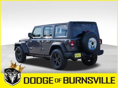 Used 2022 Jeep Wrangler Unlimited Sport image 7