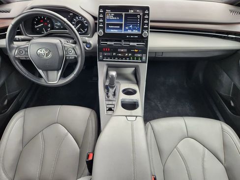 Used 2020 Toyota Avalon XLE image 24