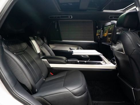 Used 2023 Land Rover Range Rover SV AWD/4WD image 52