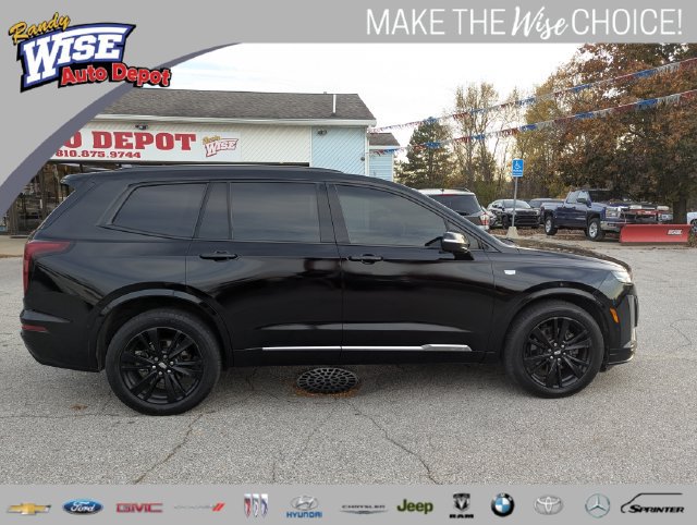 Used 2020 Cadillac XT6 Premium Luxury AWD/4WD image 2