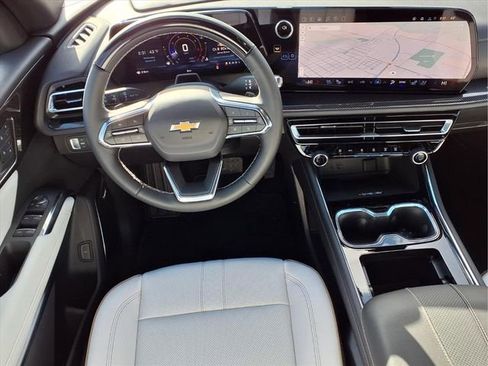 New 2026 Chevrolet Traverse High Country image 4