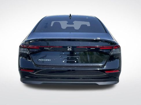 Used 2025 Honda Accord SE image 4
