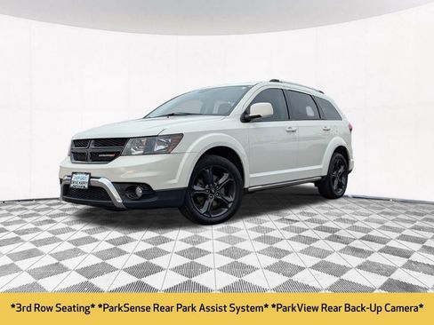 Used 2018 Dodge Journey Crossroad w/ Driver Convenience Group image 2
