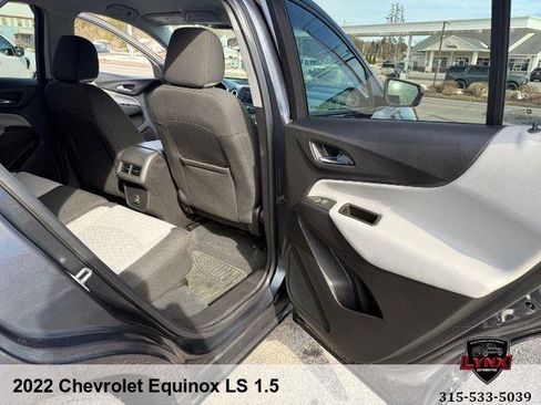 Used 2022 Chevrolet Equinox LS w/ LS Convenience Package image 42