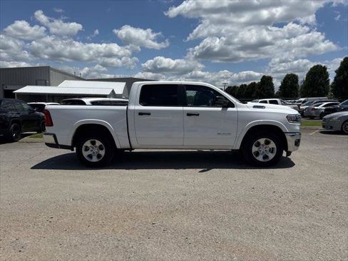 Certified 2025 RAM 1500 Big Horn AWD/4WD image 4