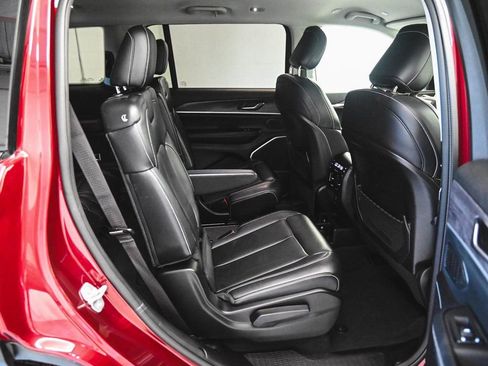 Used 2022 Jeep Grand Cherokee L Limited image 32