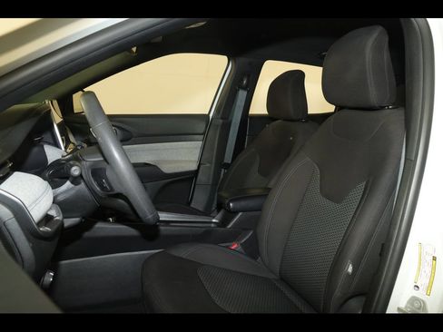 Used 2023 Jeep Compass Sport AWD/4WD image 21