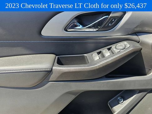 Used 2023 Chevrolet Traverse LT FWD image 20