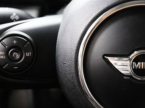 Used 2017 MINI Cooper 2-Door Hardtop FWD image 35