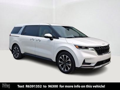 Used 2024 Kia Carnival EX