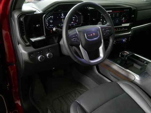 Used 2025 GMC Sierra 1500 SLT w/ SLT Premium Plus Package AWD/4WD image 17