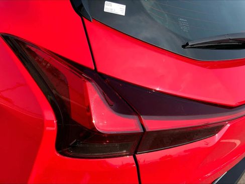 Used 2019 Lexus UX 250h w/ Premium Package image 29