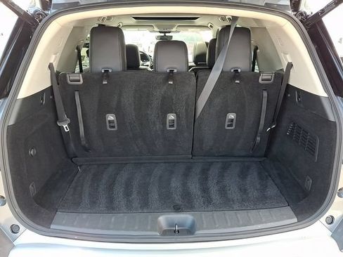 Used 2023 Nissan Pathfinder SL w/ SL Premium Package AWD/4WD image 26