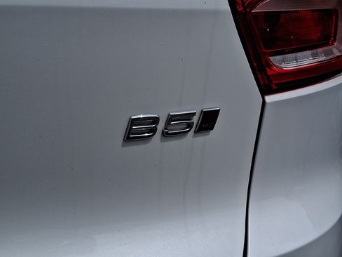 Certified 2023 Volvo XC40 B5 Plus w/ Protection Package Premier AWD/4WD image 34