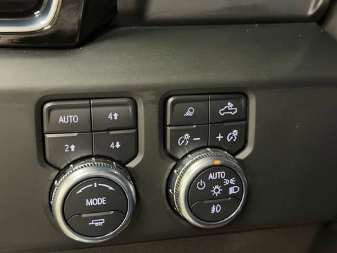 Used 2023 GMC Sierra 1500 Denali image 39