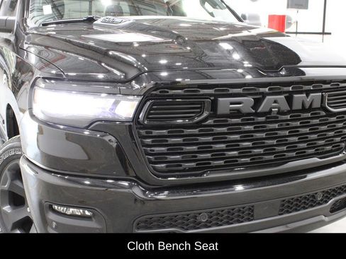New 2026 RAM 1500 Express AWD/4WD image 37