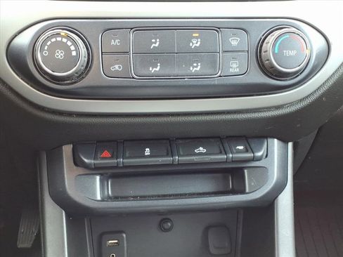 Used 2018 Chevrolet Colorado LT w/ Redline Special Edition image 15