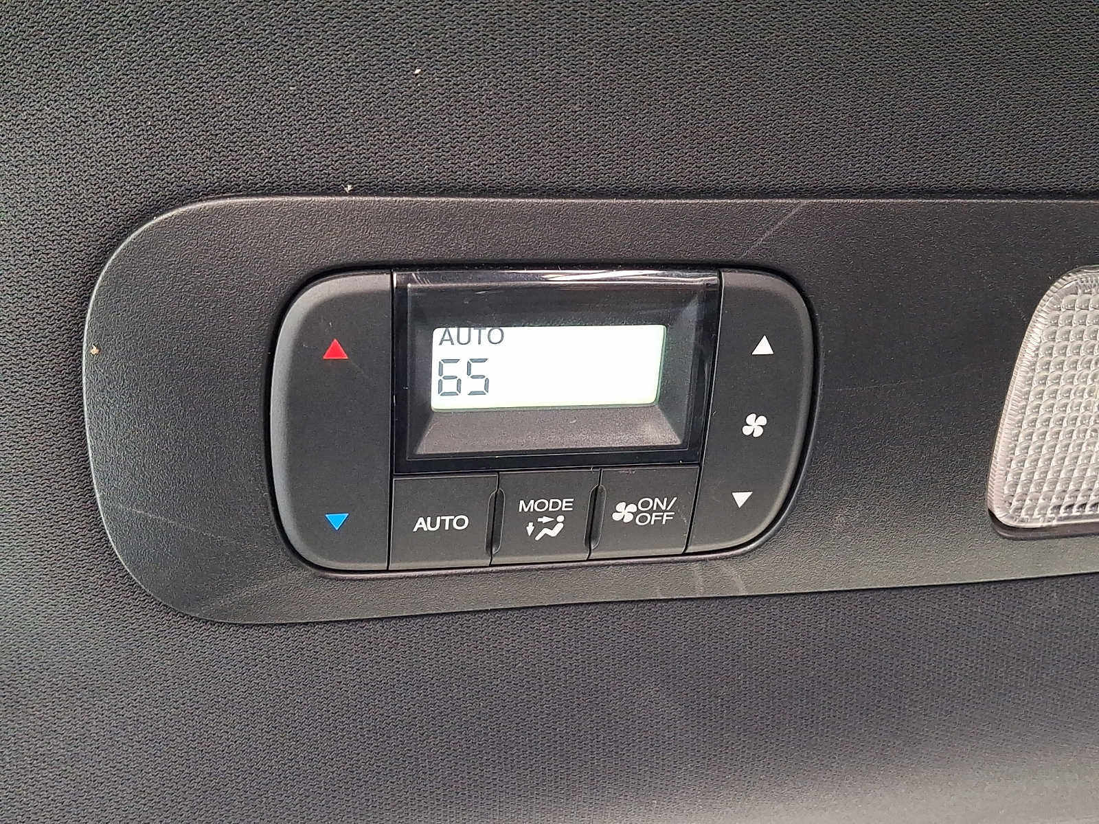 Used 2023 Honda Odyssey Sport image 12