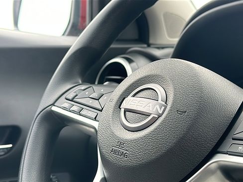 Used 2024 Nissan Kicks SV image 30