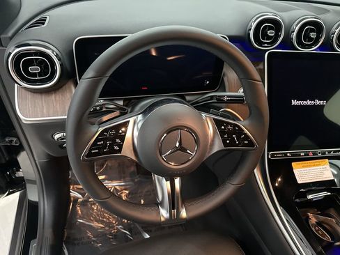 Used 2026 Mercedes-Benz GLC 300 image 10