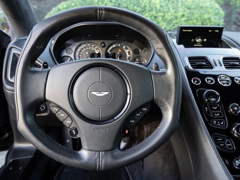Used 2014 Aston Martin Vanquish Coupe image 64